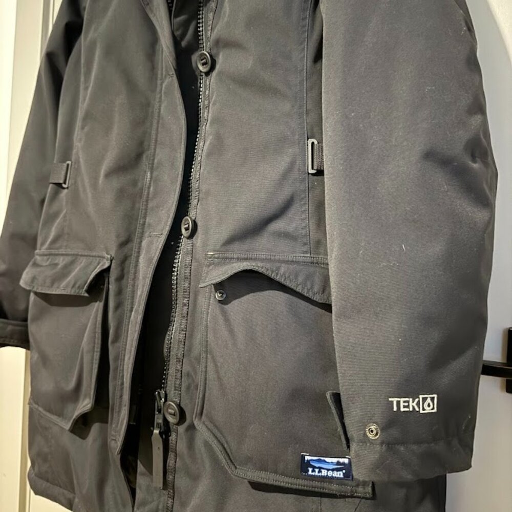L.L. Bean Maine Mountain Parka - Picture 2 of 8